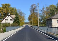 Od zámku Frýdlant k zámku Czocha mohou řidiči cestovat po nových silnicích  